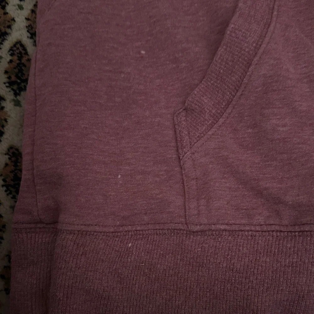 L.L. Bean Soft cozy Pink logo Sweatshirt hoodie - Picture 14 of 14